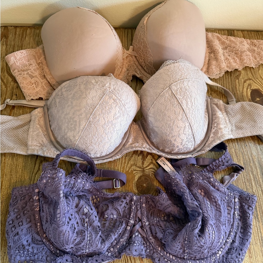 Victoria's Secret Lace and Molded Push-Up Bras in Beige and Lavender LOT OF 3